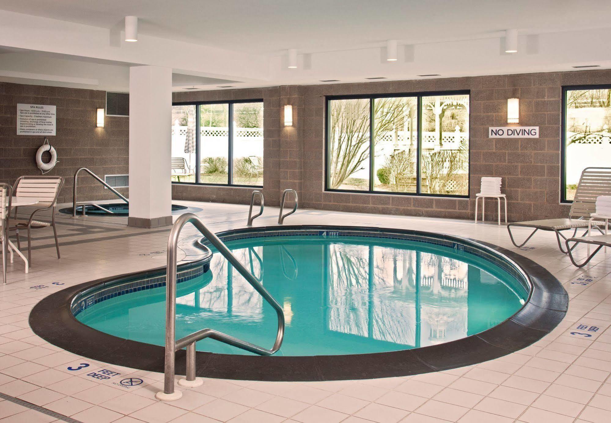 Courtyard Newburgh Stewart Airport Hotell Eksteriør bilde